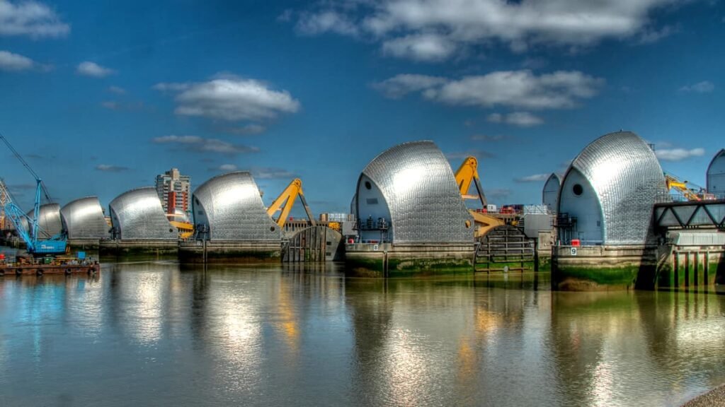 Sentinels of the Thames: The Critical World of Bodyguards London