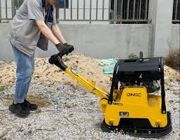 9 Smart Tips Before You Hire a Plate Compactor